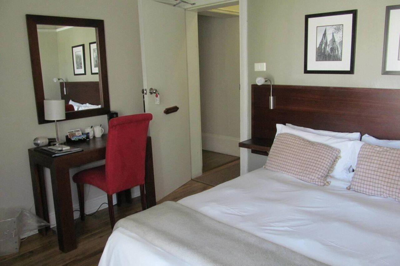 The Vic Hotel พอร์ตเอลิซาเบธ ภายนอก รูปภาพ