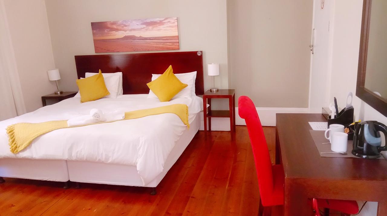 The Vic Hotel พอร์ตเอลิซาเบธ ภายนอก รูปภาพ