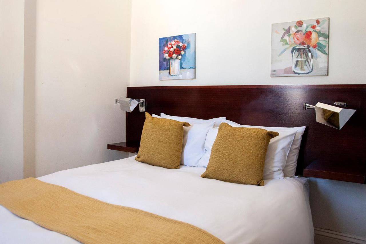 The Vic Hotel พอร์ตเอลิซาเบธ ภายนอก รูปภาพ